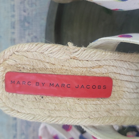 MARC JACOBS JUTE WEDGE SANDALS - Picture 2 of 12